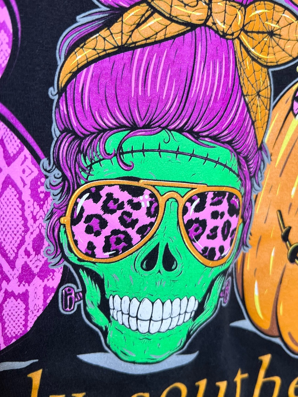 Simply Southern Black Long Sleeve Tee ‘Hey Boo’ Halloween Graphics. Size Small. - Picture 11 of 12